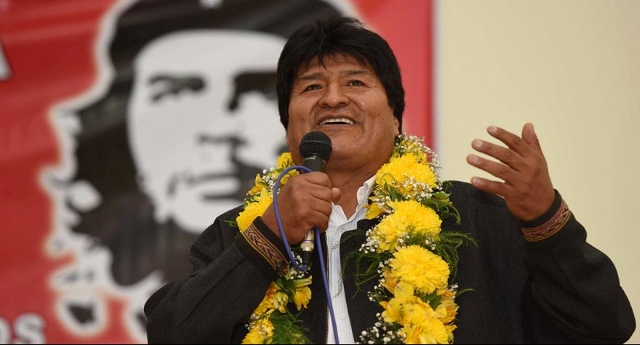 Bolivia, femminicidio nel codice penale: 30 anni di carcereuna una legge “per garantire alle donne una vita libera da violenze” fortemente voluta da Evo Morales …Per la cronaca, da noi oggi anche il terzo stupratore di Portici è tornato in libertà (non accertato il dissenso della ragazza)…!